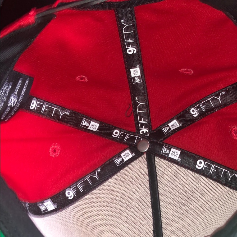 New era hat - Picture 3 of 6